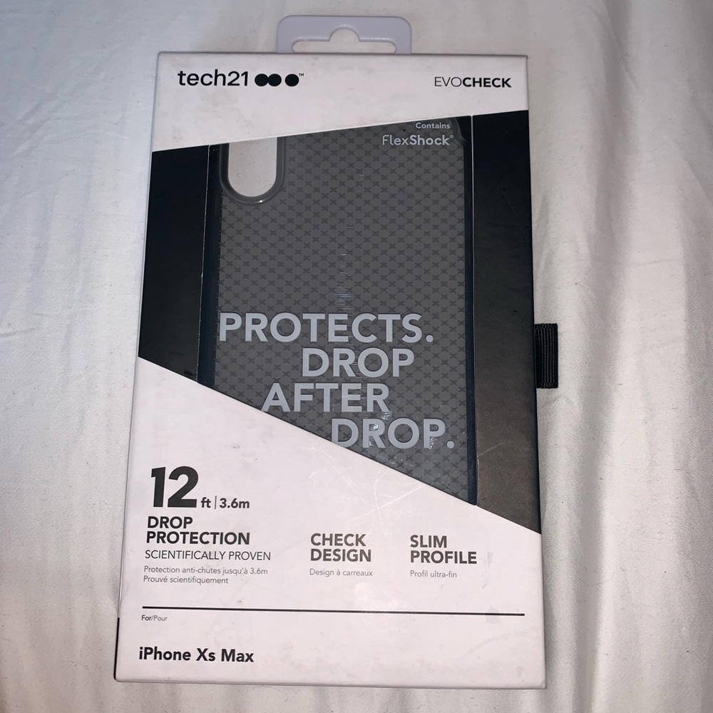 NWT Tech21 iPhone XS Max Case